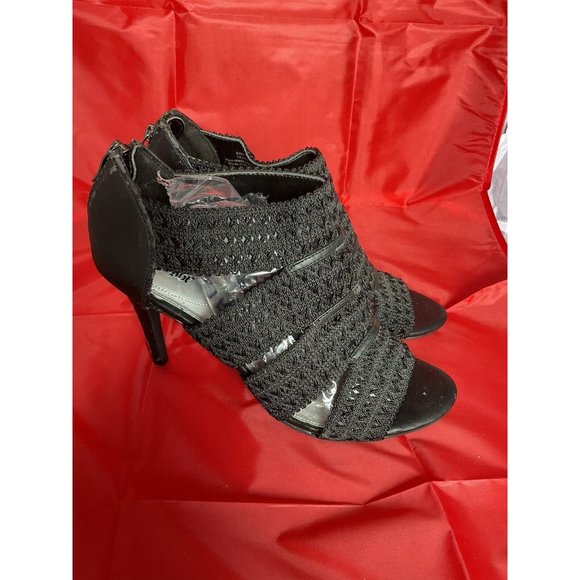 LimeLight Simone Crochet Look Strappy Heel Sz 11 Back Zip - Picture 1 of 8